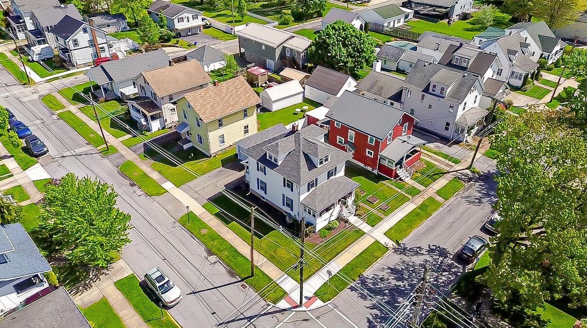 1395 Church St, Indiana PA  15701-2544 exterior