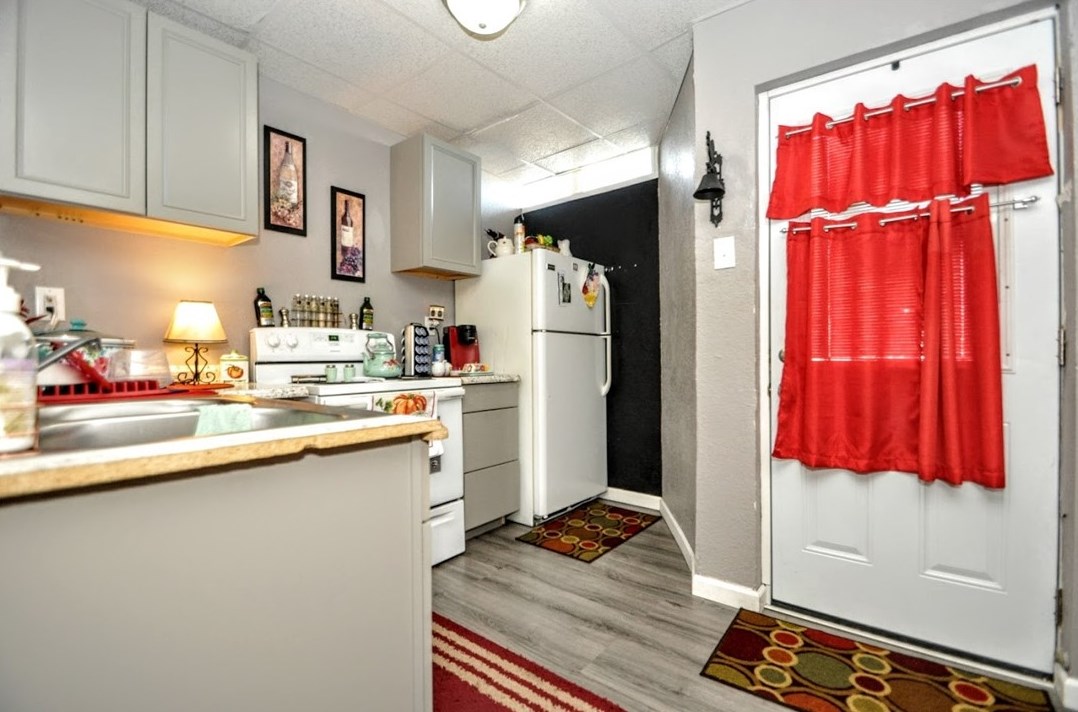 901 Meadow Ave, North Charleroi, PA 15022