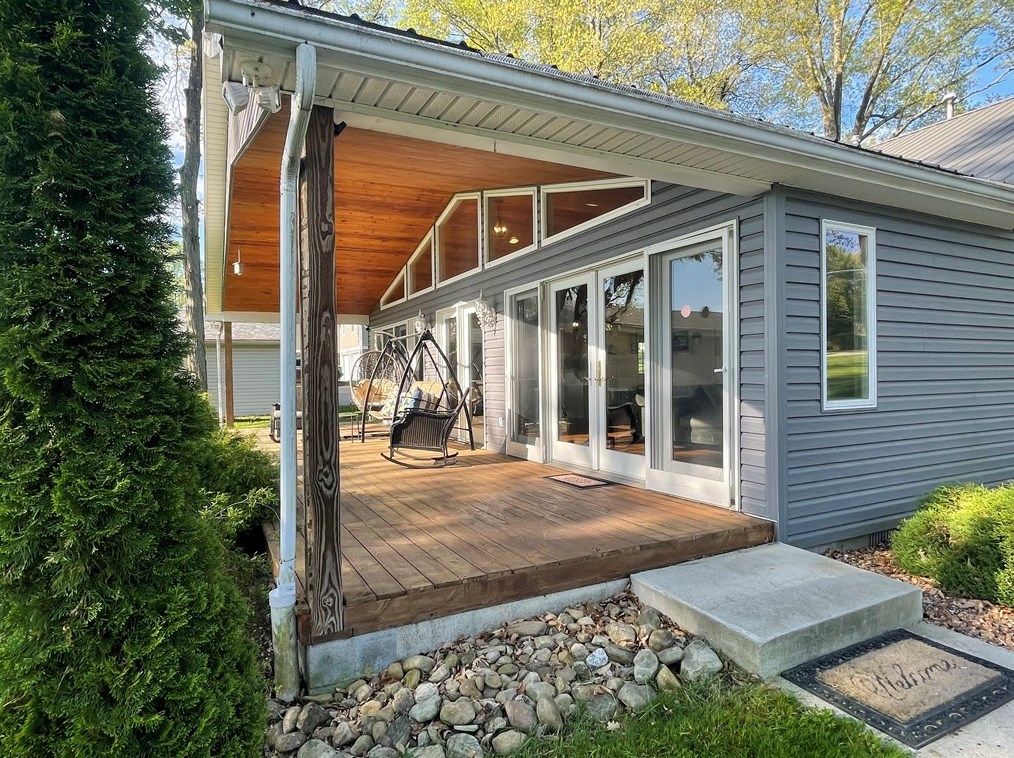 692 Latonka Dr, Mercer PA  16137-9735 exterior