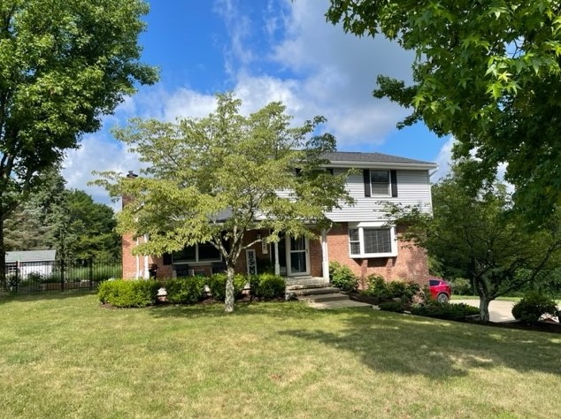 120 Veshio Dr, Sewickley, PA 15143