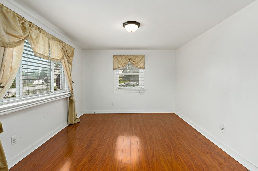 10229 Madison Ave, North Huntingdon, PA 15642