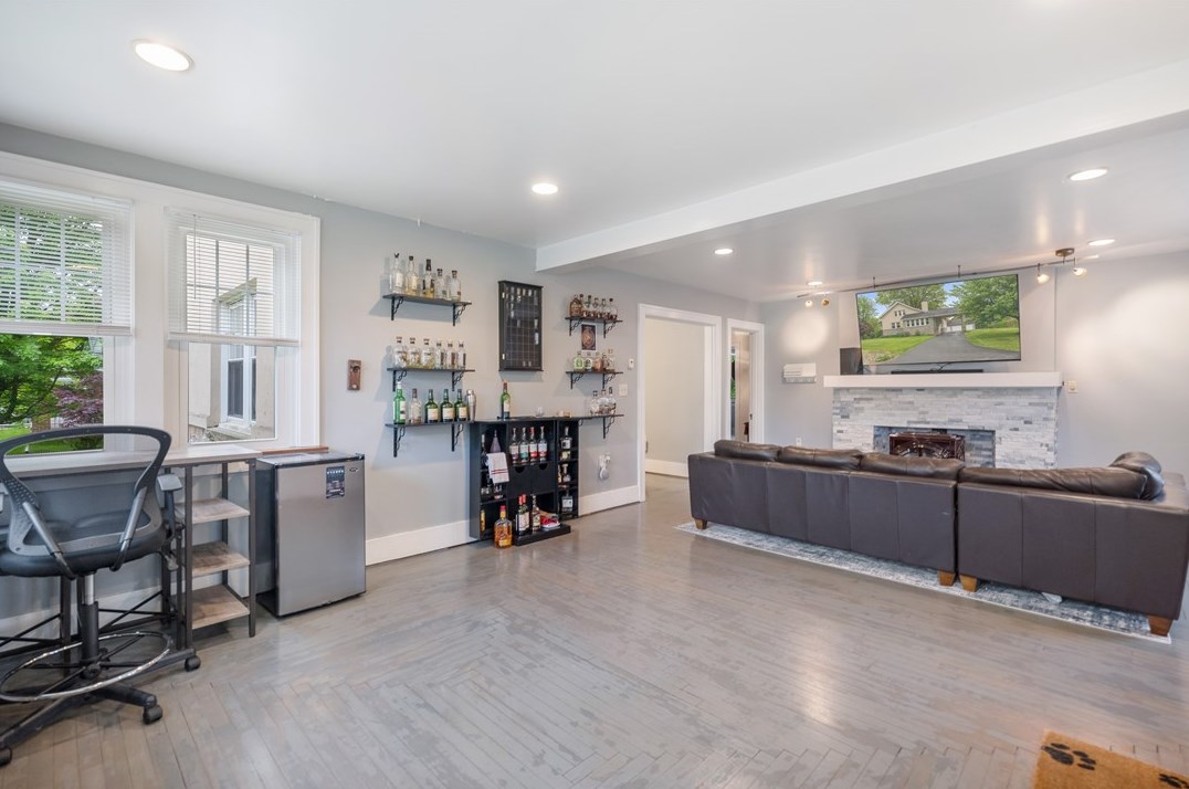 213 Vilsack Rd, Glenshaw, PA 15116