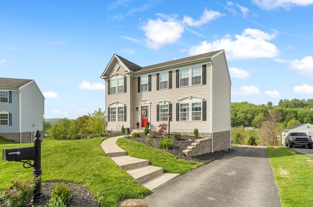 138 Rose Ave, Canonsburg, PA 15317