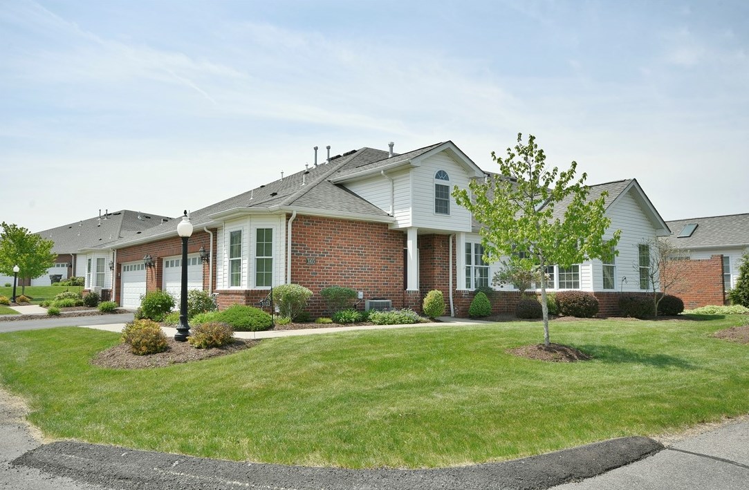 3103 Ambassador Ln, Valencia, PA 16059
