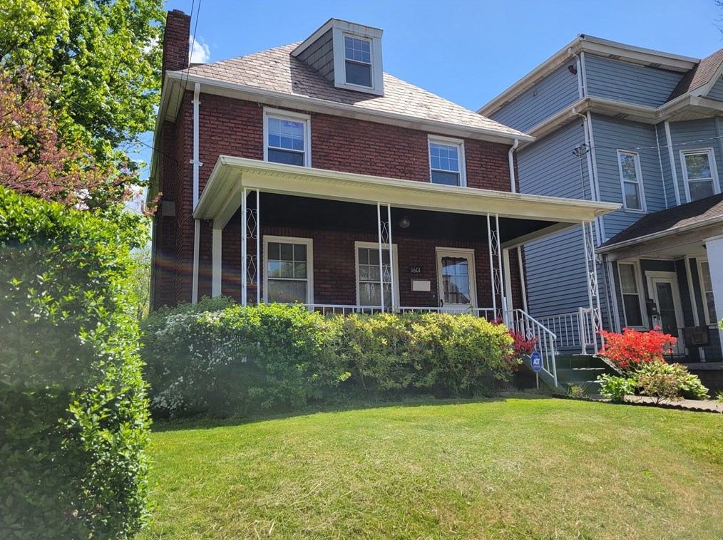 1601 Aurelius St, Pittsburgh, PA 15218