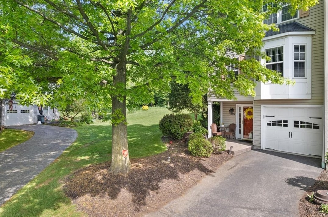 346 Winners Cir North, Canonsburg, PA 15317