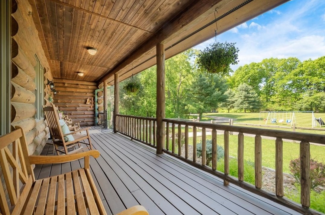 1308 Logan Rd, Gibsonia, PA 15044