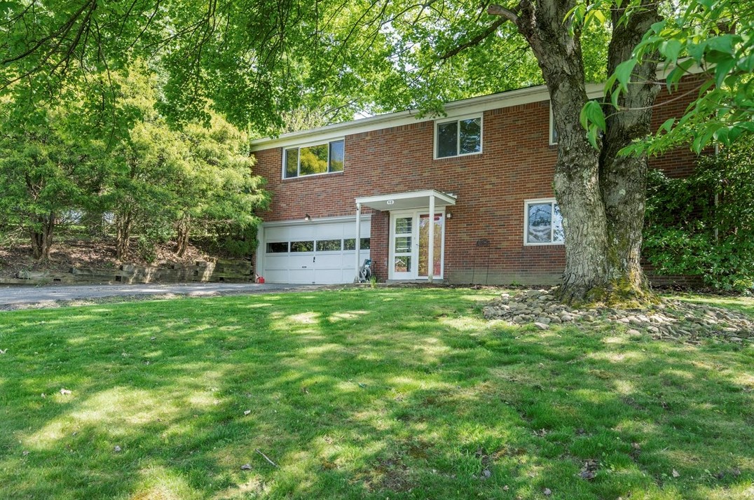 910 Rutgers Dr, Allison Park, PA 15101