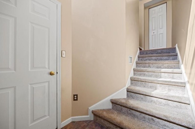 81003 Lost Valley Dr, Seven Fields, PA 16046