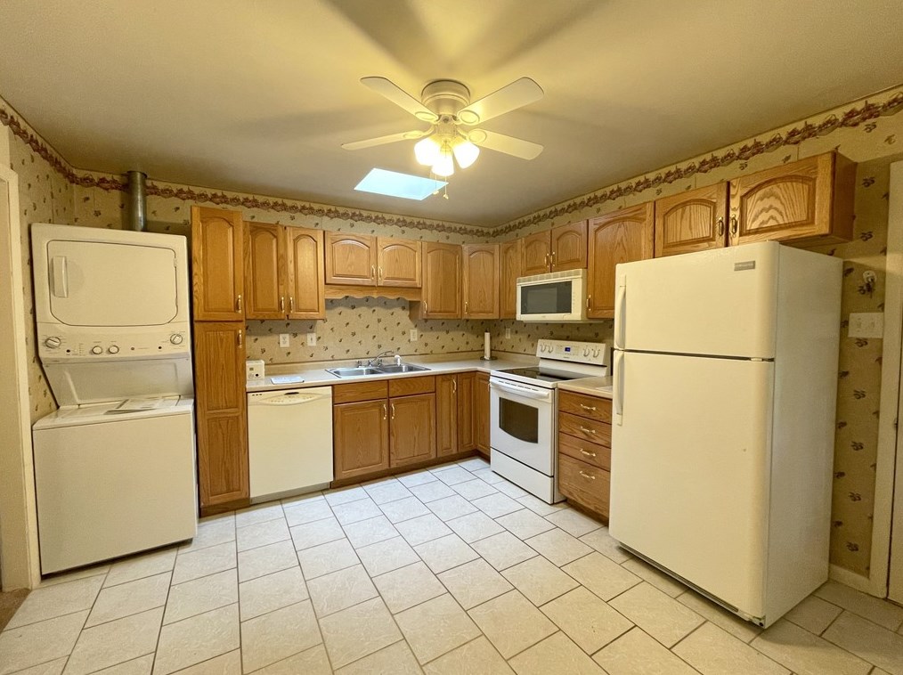 435 Thornhill Dr, New Castle, PA 16101