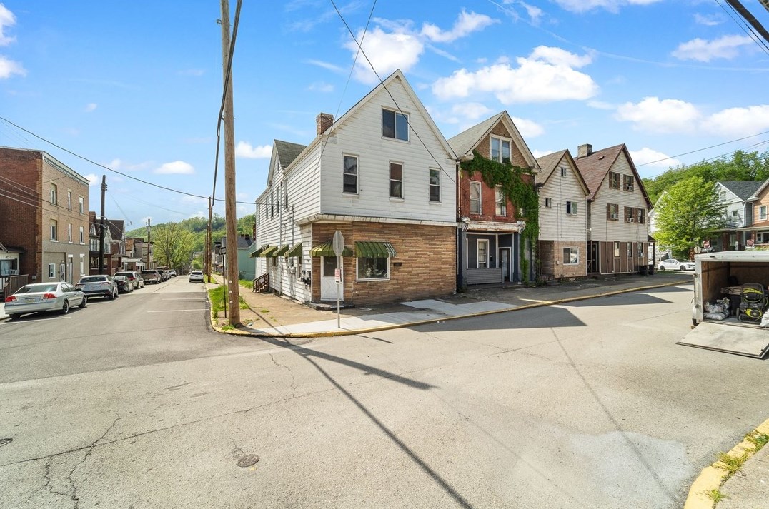 301 Highland Ave, Monroeville, PA 15140