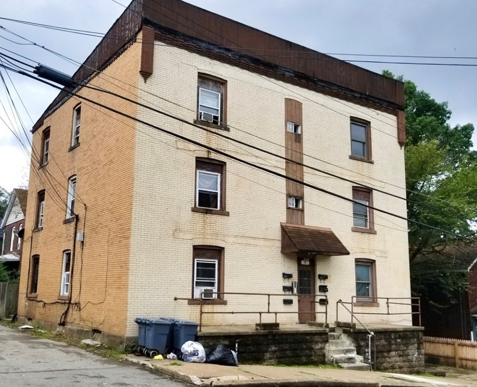 1 Camp Ave #6, Rankin, PA 15104