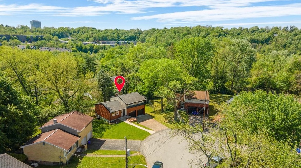 519 Larix Rd, Monroeville PA  15146-1609 exterior
