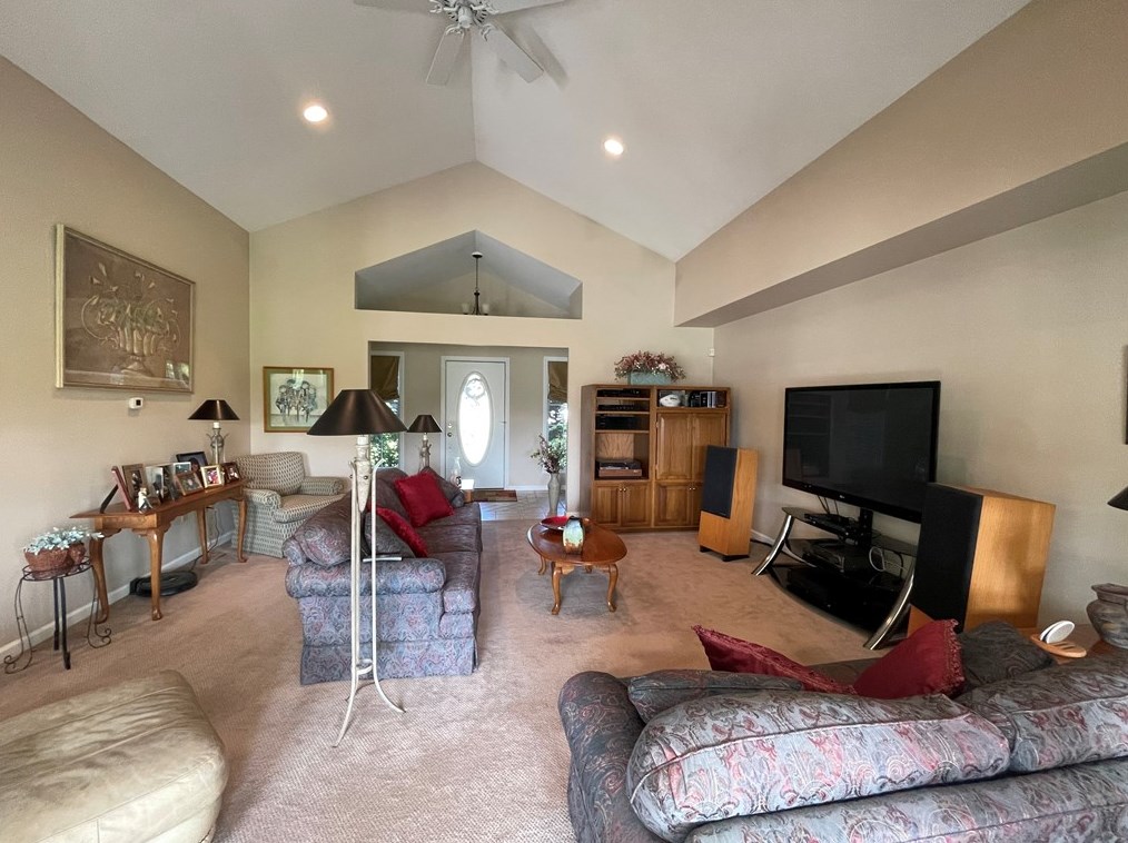 104 Revere Cir, Indiana, PA 15701-4505