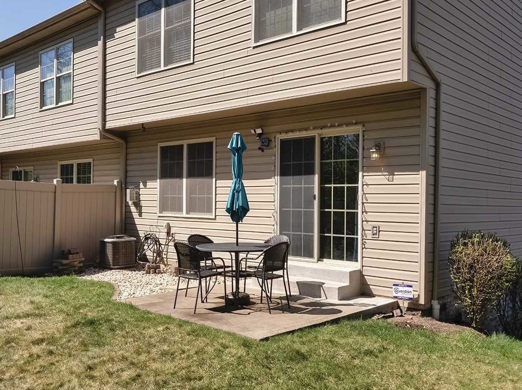 601 Spring Run Dr, Monroeville, PA 15146