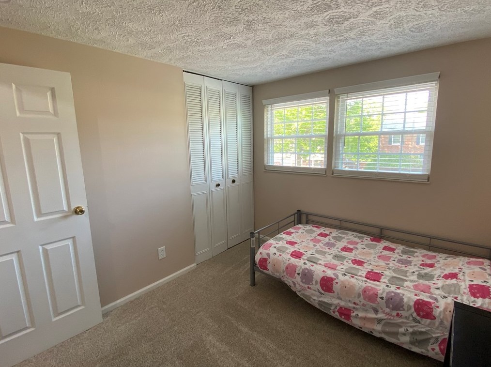 123 Penn Lear Dr, Monroeville PA  15146-4733 exterior