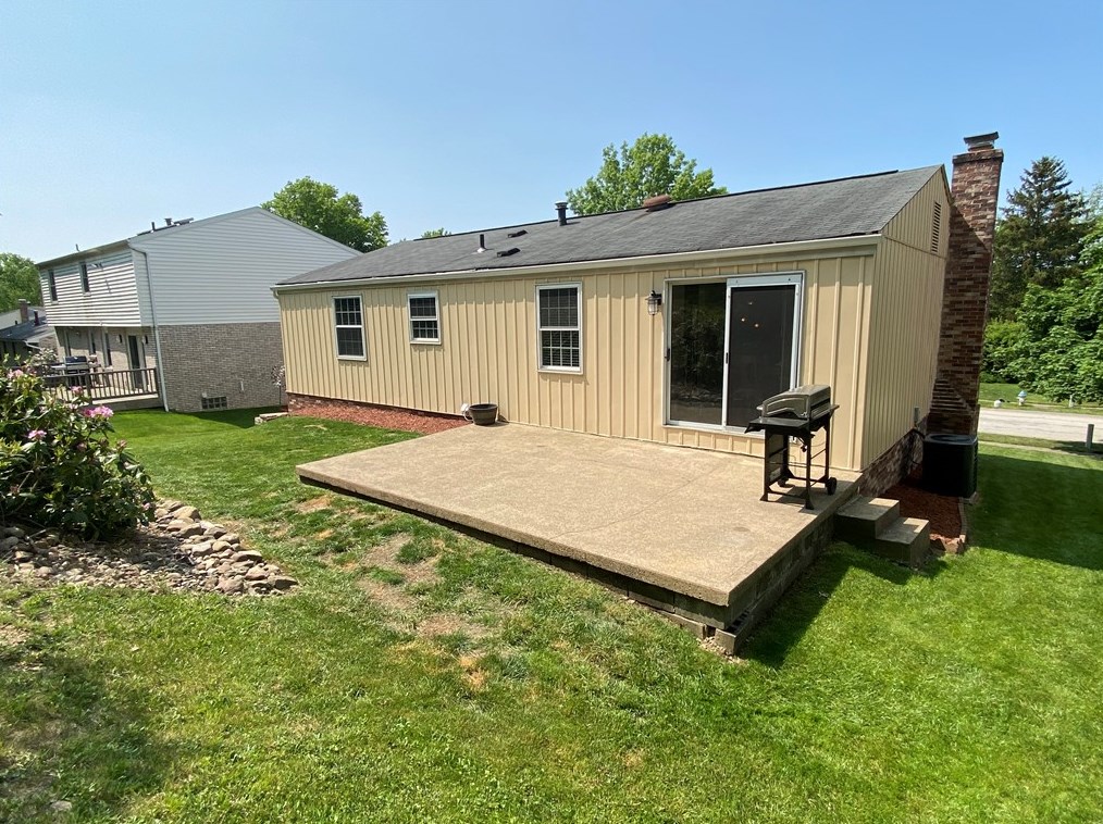 123 Penn Lear Dr, Monroeville PA  15146-4733 exterior