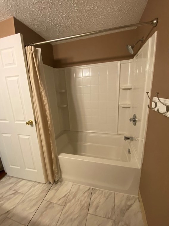 123 Penn Lear Dr, Monroeville PA  15146-4733 exterior