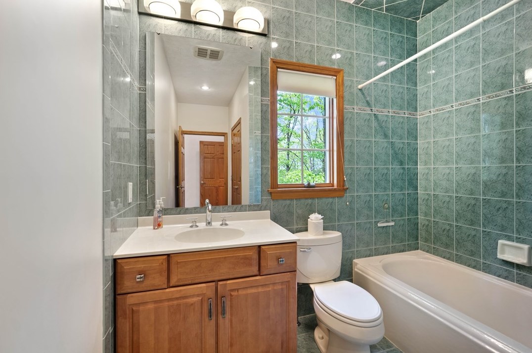 1009 Hunt Club Ct, Export PA  15632-9267 exterior