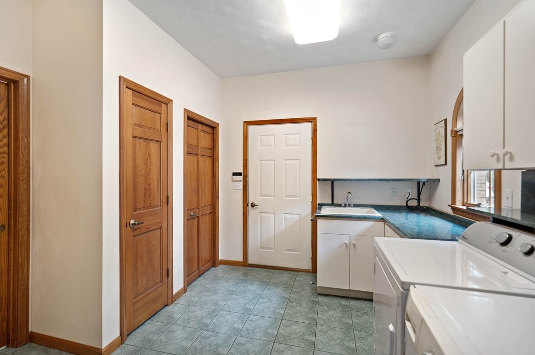 1009 Hunt Club Ct, Export PA  15632-9267 exterior