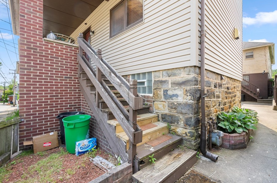 10 Felice Way, Greensburg, PA 15601-2742