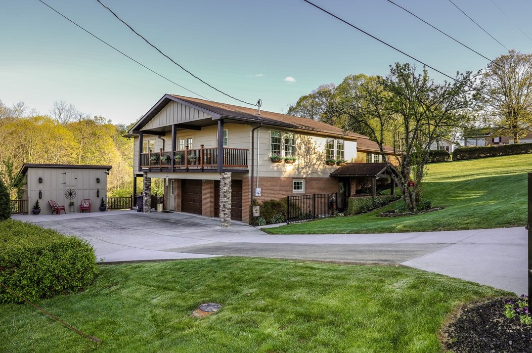 130 Singer Way, Ligonier, PA 15658