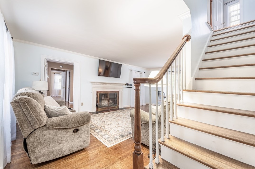 2037 Grandview Farms Ct, Bethel Park PA  15102-3722 exterior