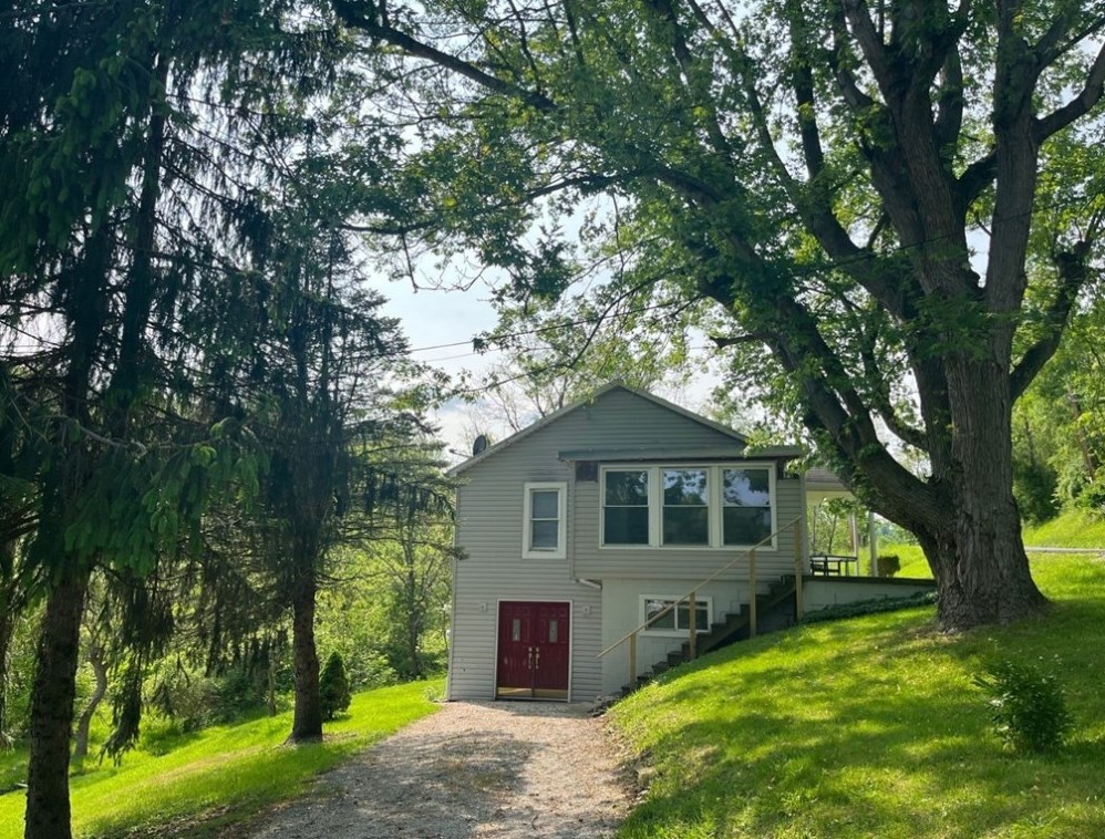 150 Walker Rd #a North, Canonsburg, PA 15317