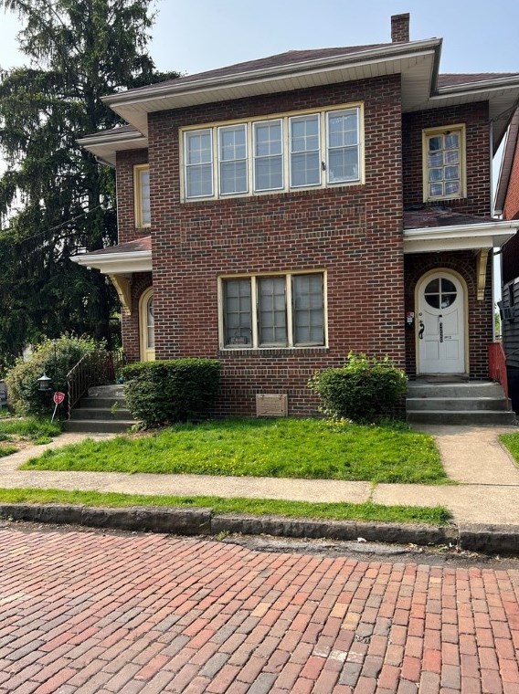 3220 Grover St, McKeesport, PA 15132