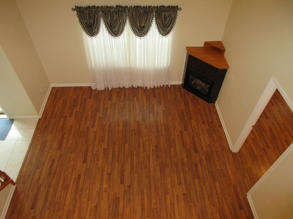 118 Clearwater Dr, Ellwood City PA  16117-3058 exterior