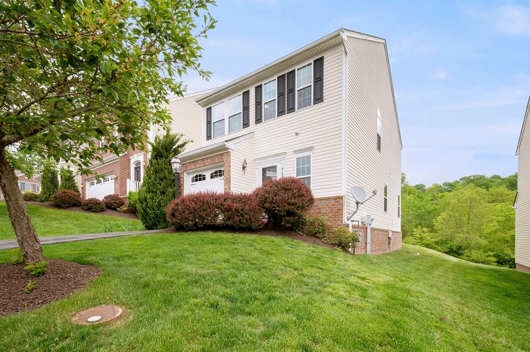 6105 Granville Ct South, Mc Donald, PA 15057