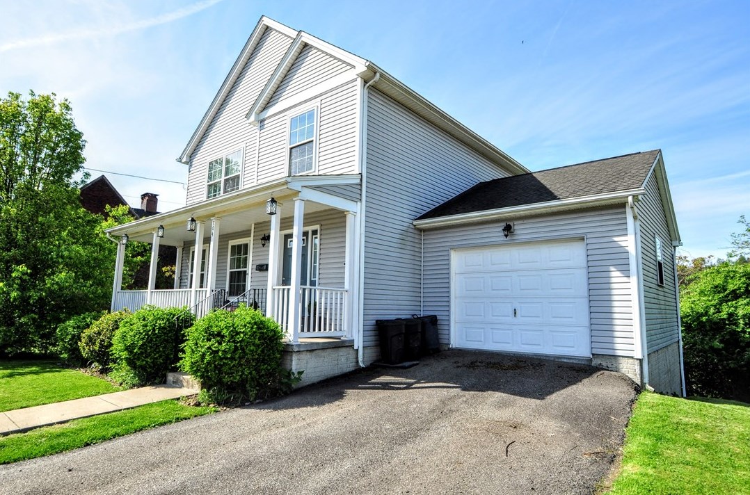 704 Parker Ave, Rankin, PA 15104