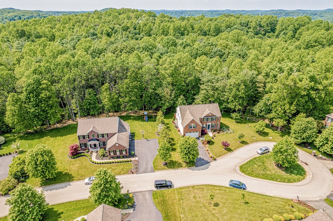 2311 Broomsage Ct, Export, PA 15632