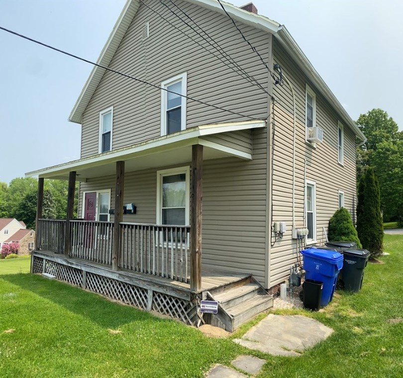 273 Normal Ave, Slippery Rock, PA 16057