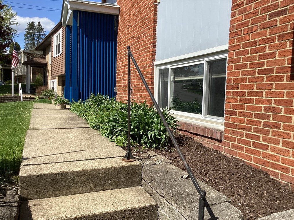 547 Meadowvale Dr, Cheswick, PA 15024