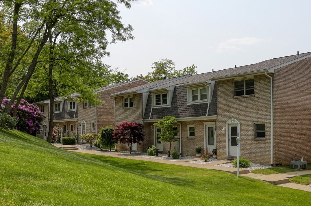 223 Stone Quarry Rd #b, Monaca, PA 15061