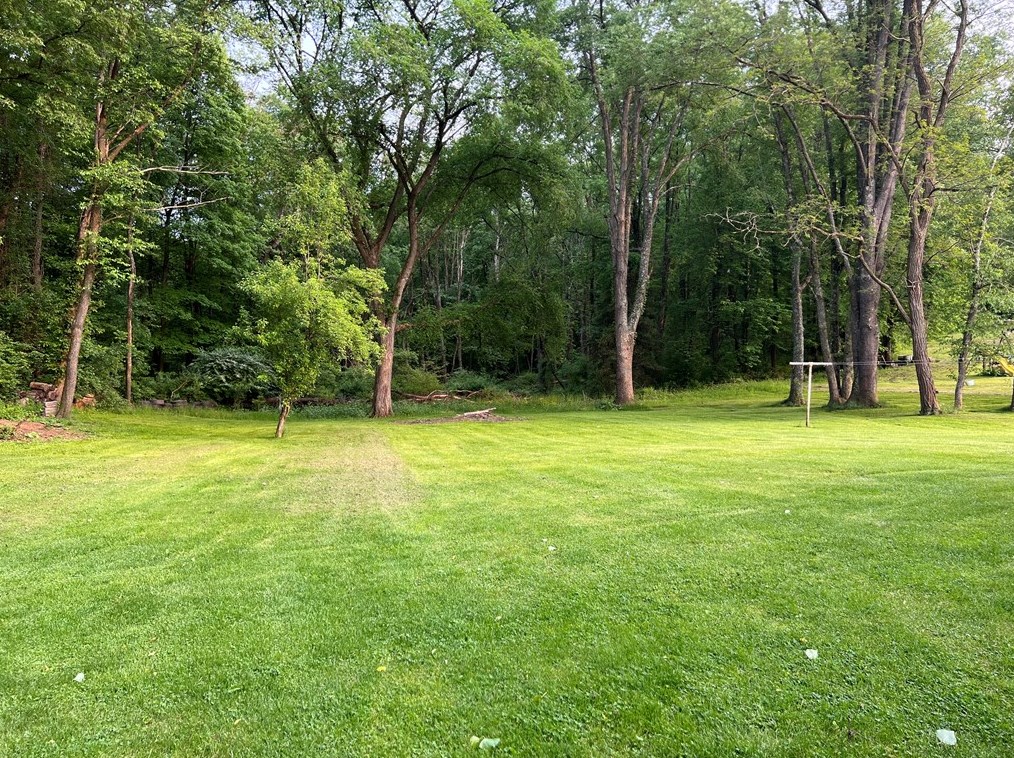 1110 Davis Rd, Butler, PA 16001-9775