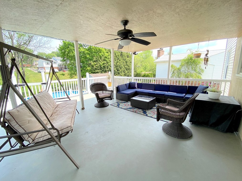 229 Partridge Dr, Greensburg PA  15601-4725 exterior