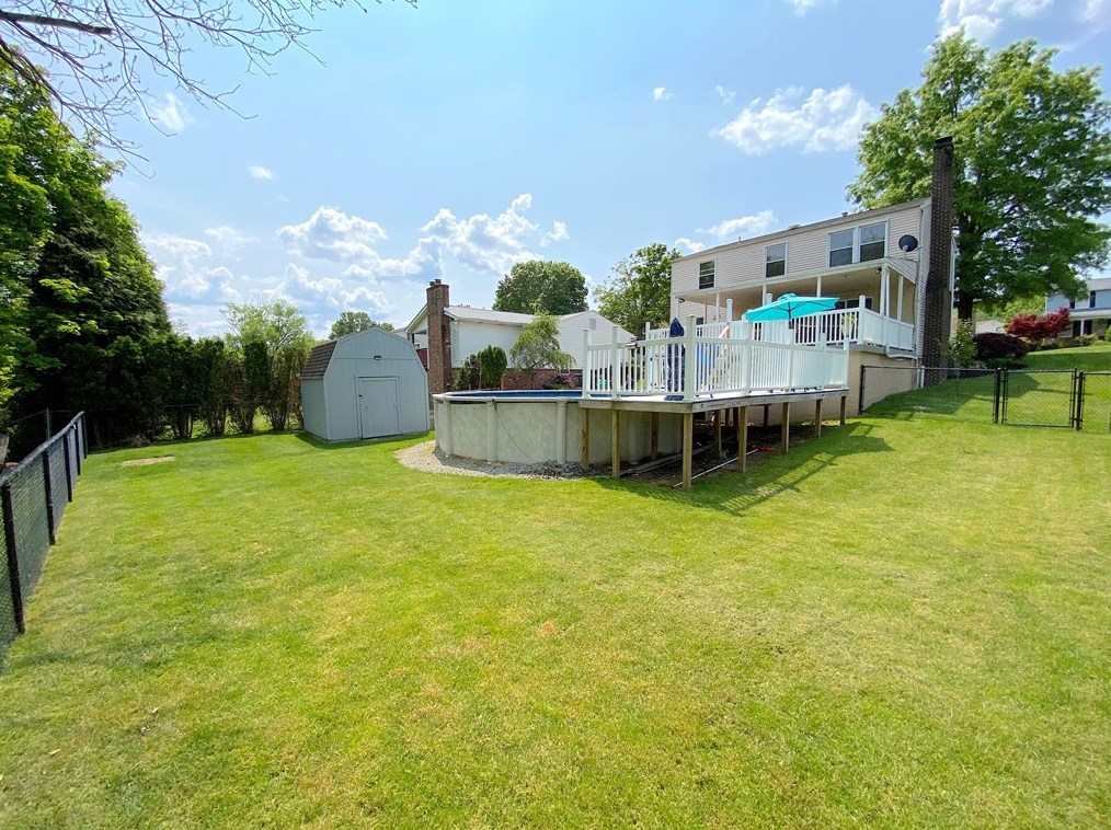 229 Partridge Dr, Greensburg PA  15601-4725 exterior