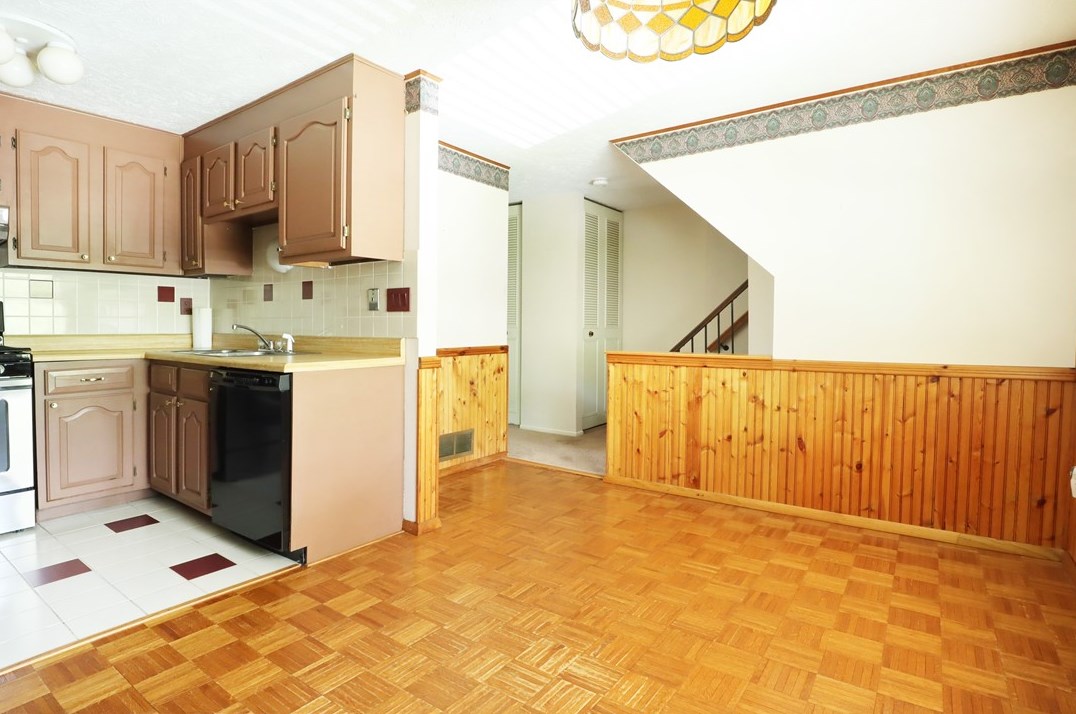 527 Hunting Creek Rd, Canonsburg, PA 15317