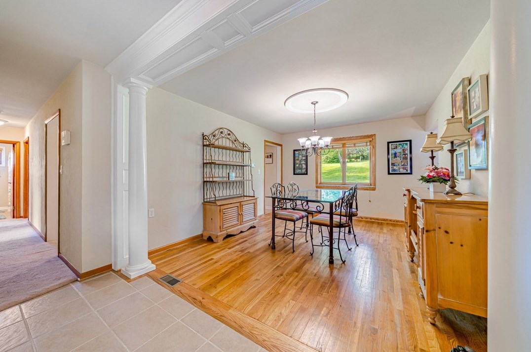 11471 Mckee Rd, North Huntingdon, PA 15642