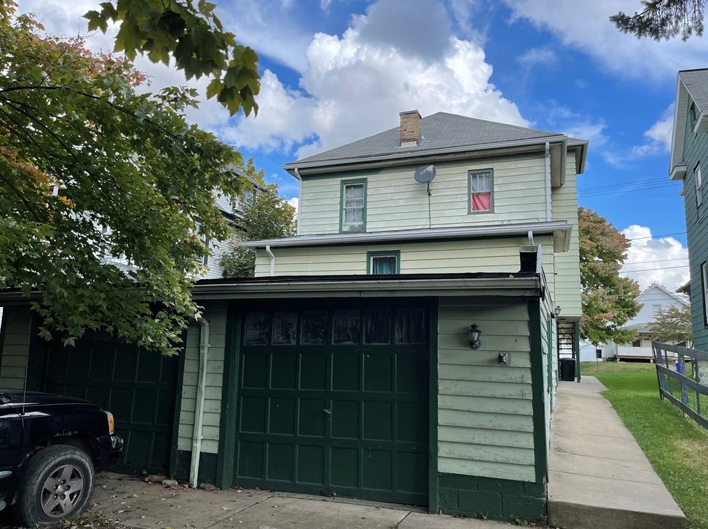 1504 E Washington St, New Castle, PA 16101