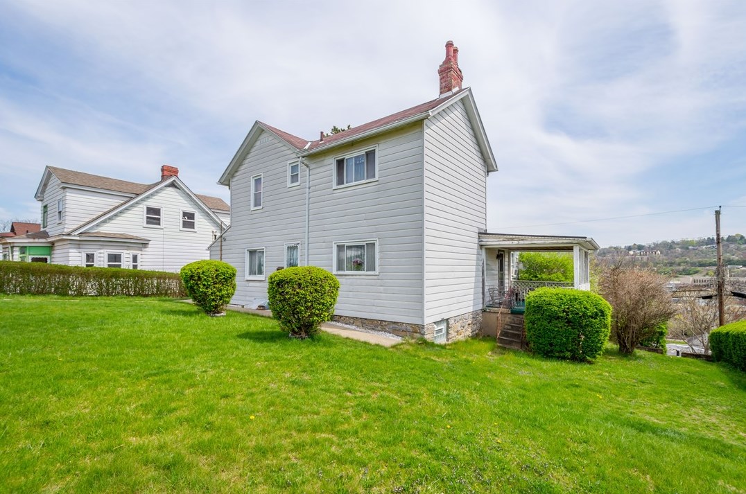 532 Spikenard St, Collier Township, PA 15106