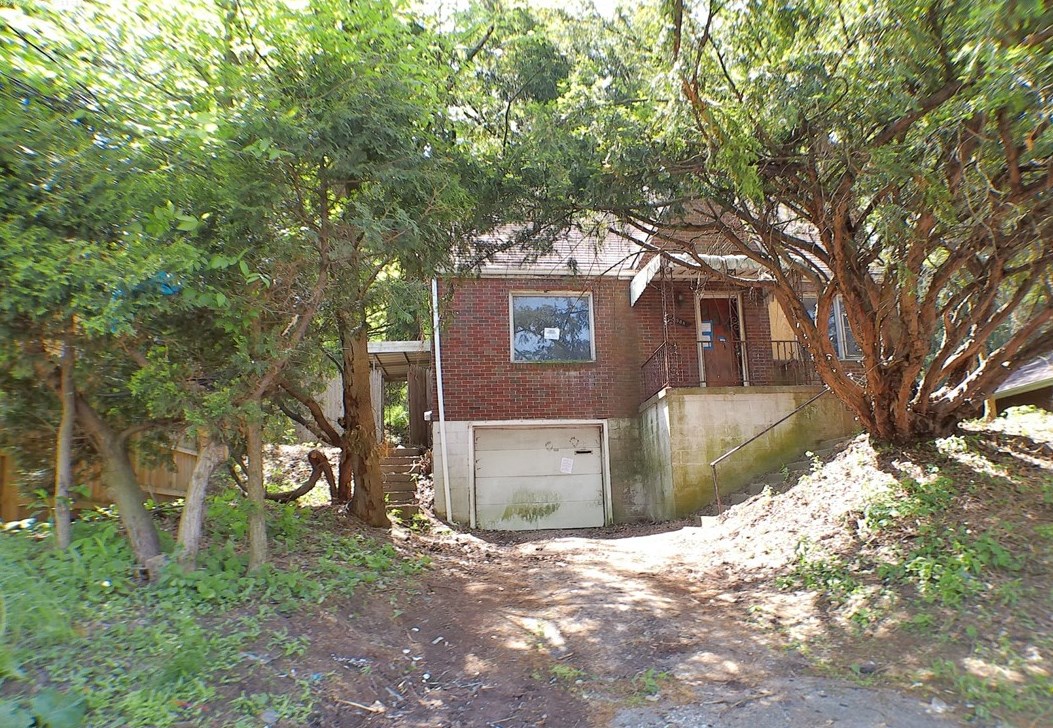 2304 Oneil Blvd, McKeesport, PA 15131