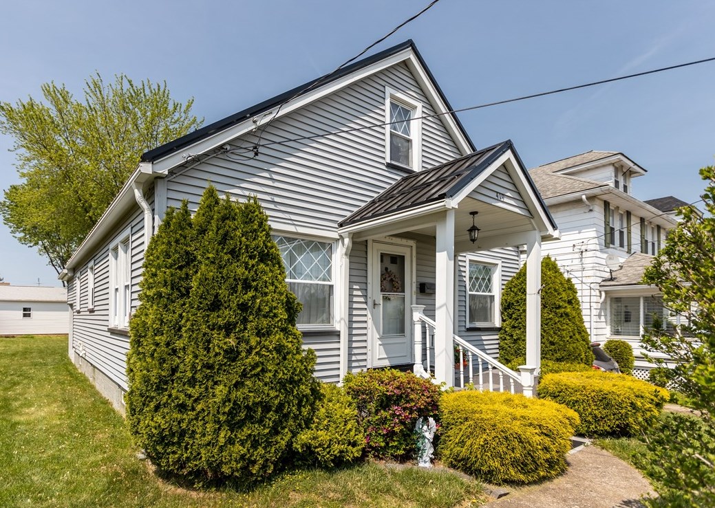 419 E Meyer Ave, New Castle, PA 16105