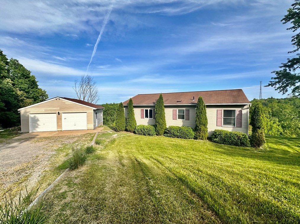 241 Countryview Rd, Slippery Rock, PA 16057