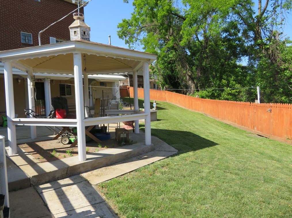146 Chalfont, Whitaker, PA 15120