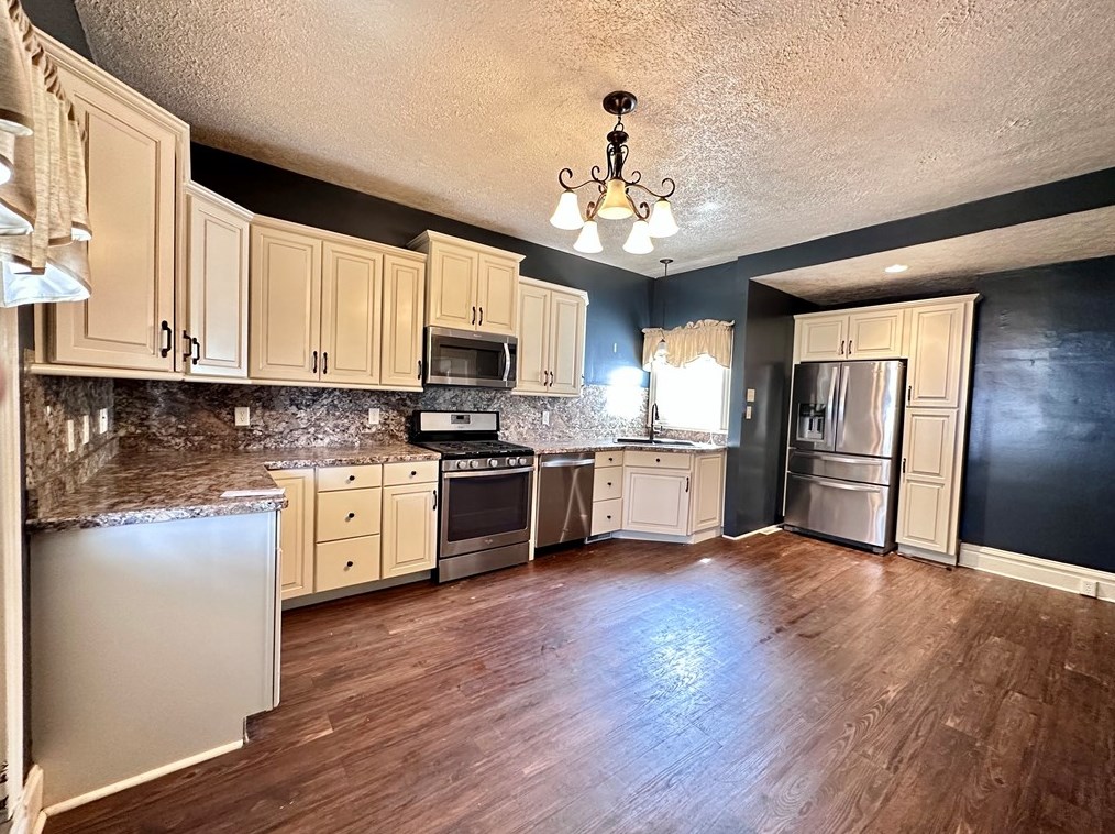 1509 S Jefferson St, New Castle, PA 16102