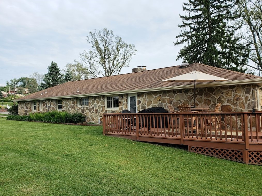 13861 Ridge Rd, North Huntingdon, PA 15642