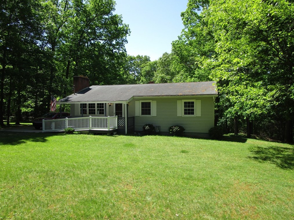 328 Stein Rd, Chicora, PA 16025-3424
